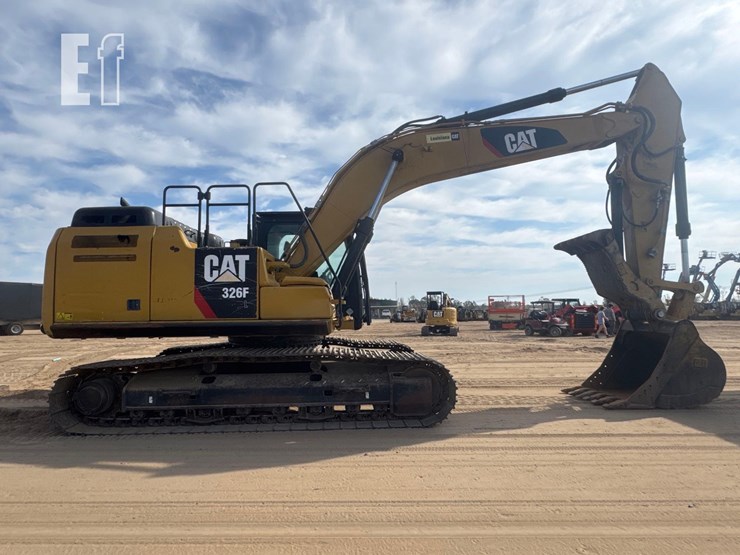 2019-caterpillar-326fl-image-5