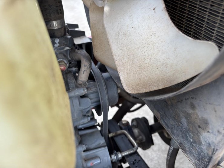 2009-toro-groundsmaster-328d-image-25