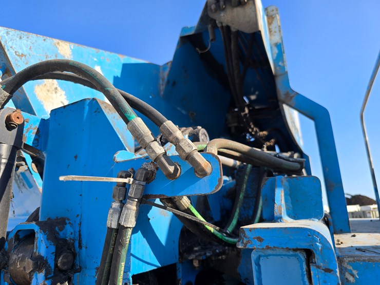 2013-peterbilt-320-image-84