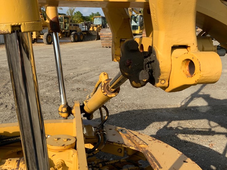 caterpillar-140h-vhp-image-15