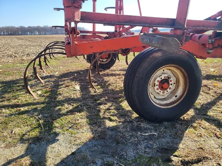 allis-chalmers-1300-field-cultivator-image-24