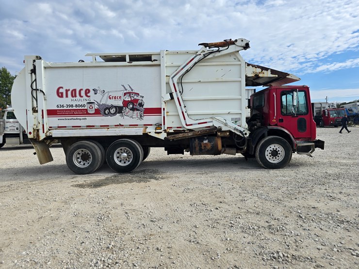 1996-mack-mr688s-image-33