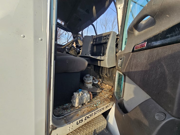 kenworth-t370-image-18