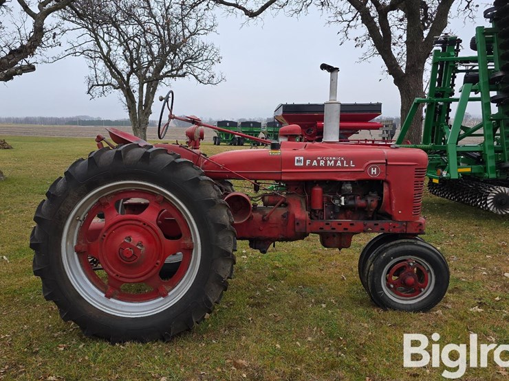 1945-farmall-h-2wd-tractor-image-4