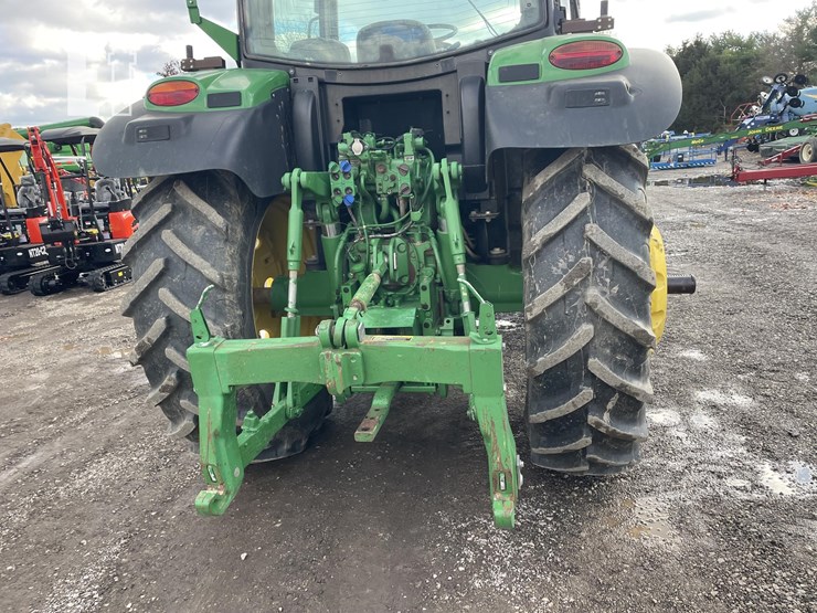 2013-john-deere-6150r-image-15