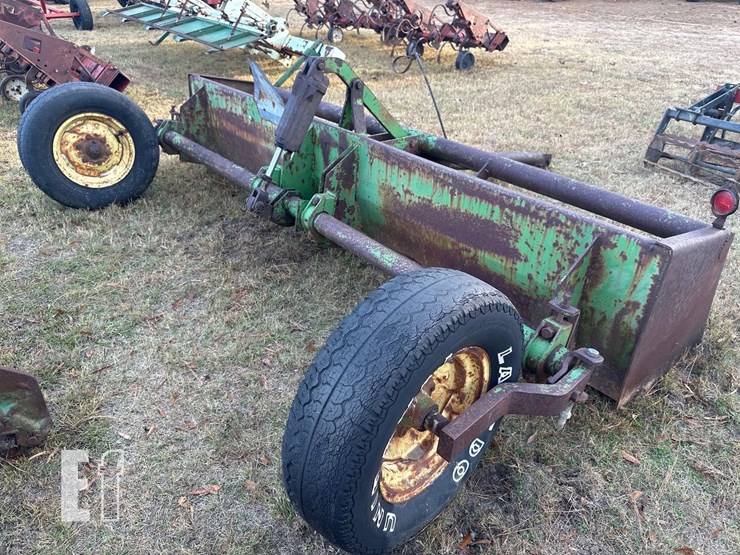 john-deere-12-image-3