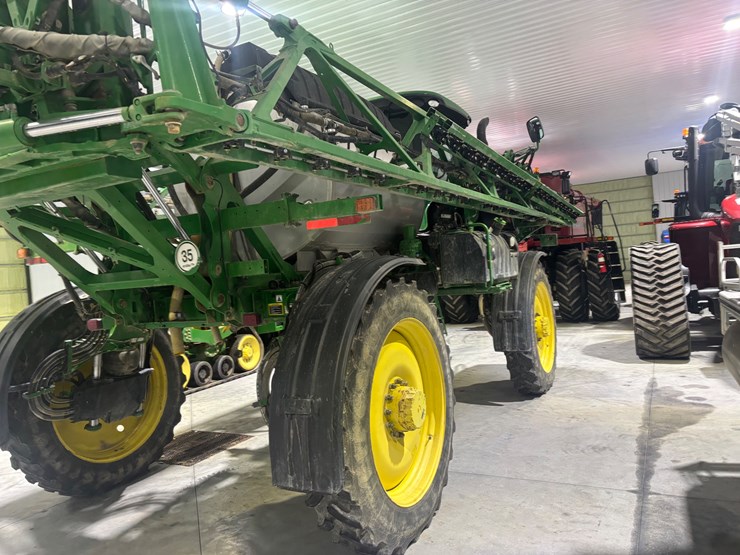 john-deere-r4044-image-3