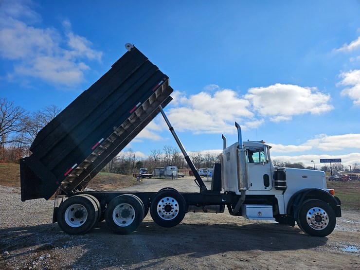 peterbilt-379-image-33