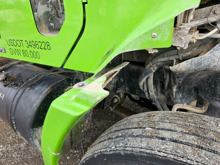 freightliner-columbia-112-image-112