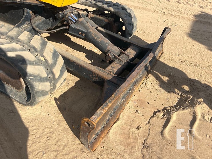 jcb-8029cts-image-14