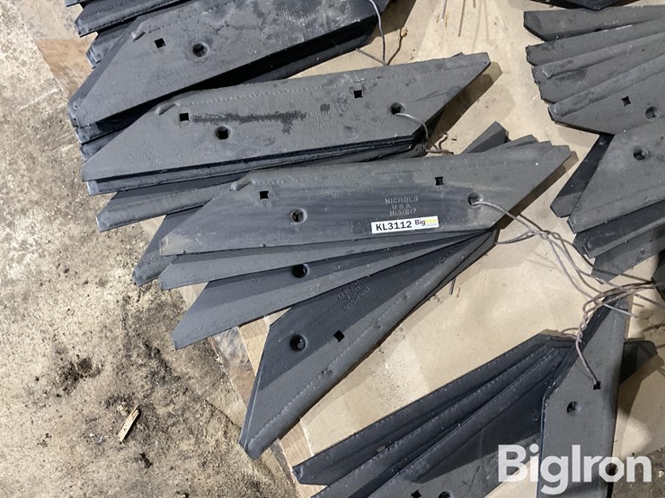 nichols-h151617-hiniker-cultivator-blades-image-1