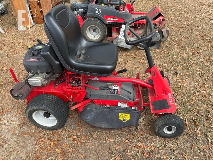 snapper-28"-mower-image-2