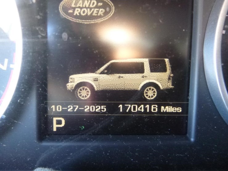 2012-land-rover-lr4-image-16