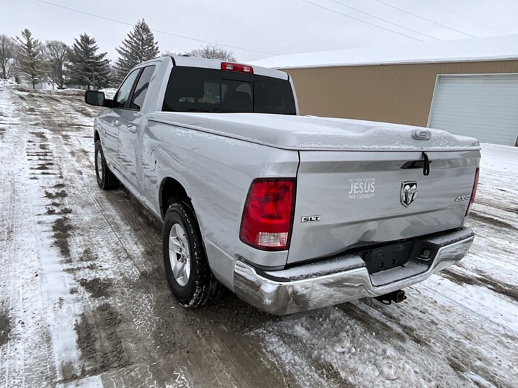 2015-dodge-1500-image-11