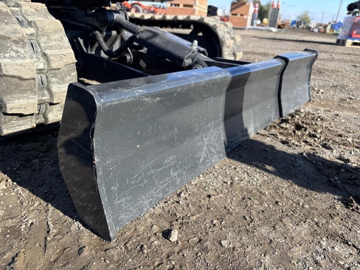 2022-bobcat-e10e-hydraulic-excavator-image-10