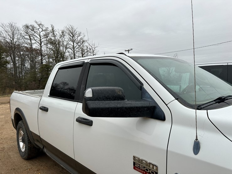 dodge-ram-2500-image-38