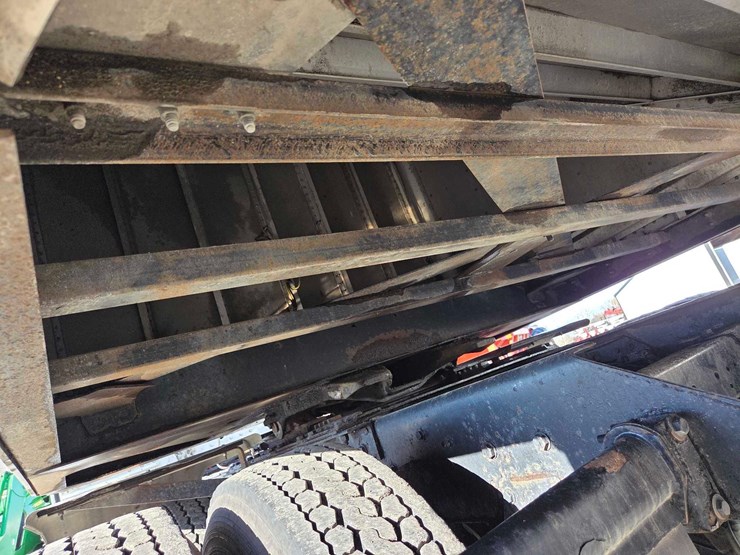 2013-timpte-super-hopper-image-10