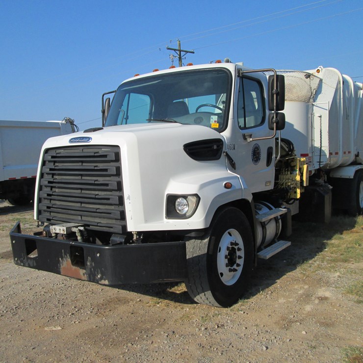 2016 FREIGHTLINER 108SD