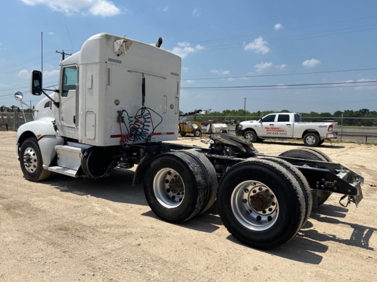 2016-kenworth-t660-image-6