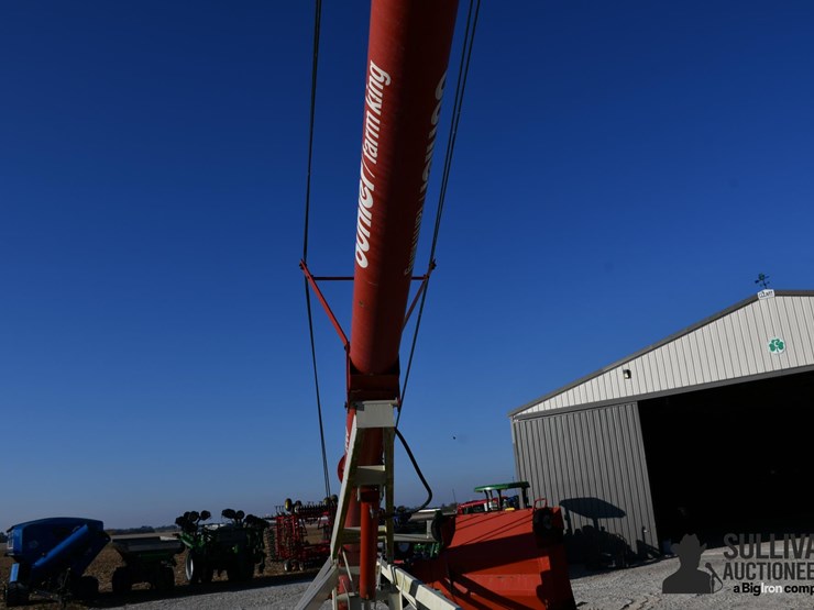 buhler-farm-king-y1060tm-10"x60'-swing-away-auger-image-17