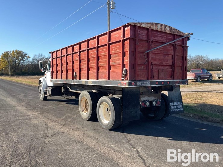 international-4700-image-7