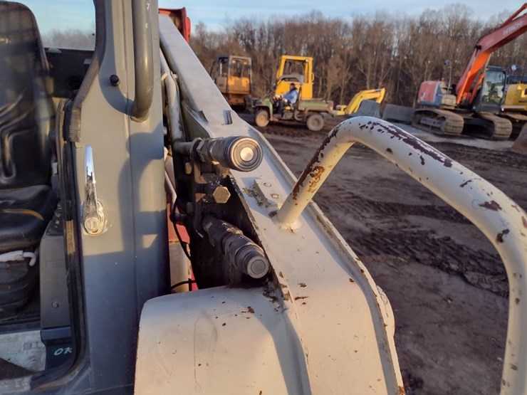 takeuchi-tl150-image-14