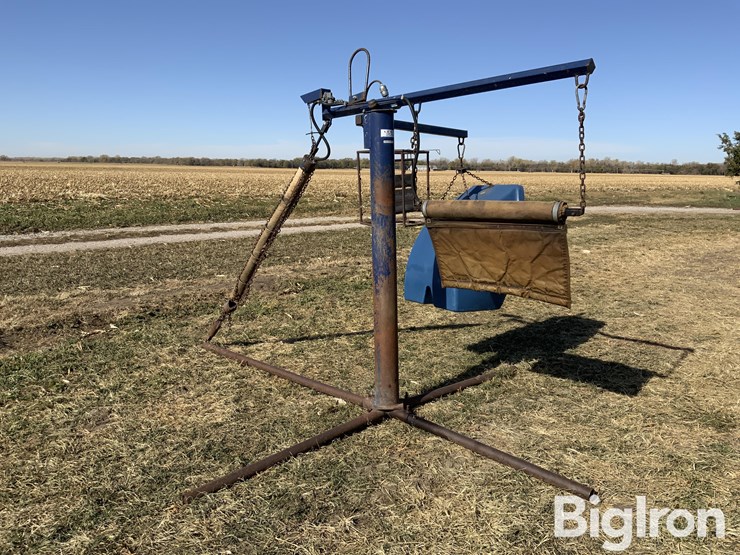 lewis-cattle-oiler-image-1