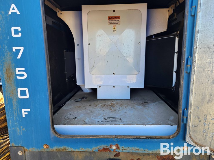 2013-mac-750f-image-11