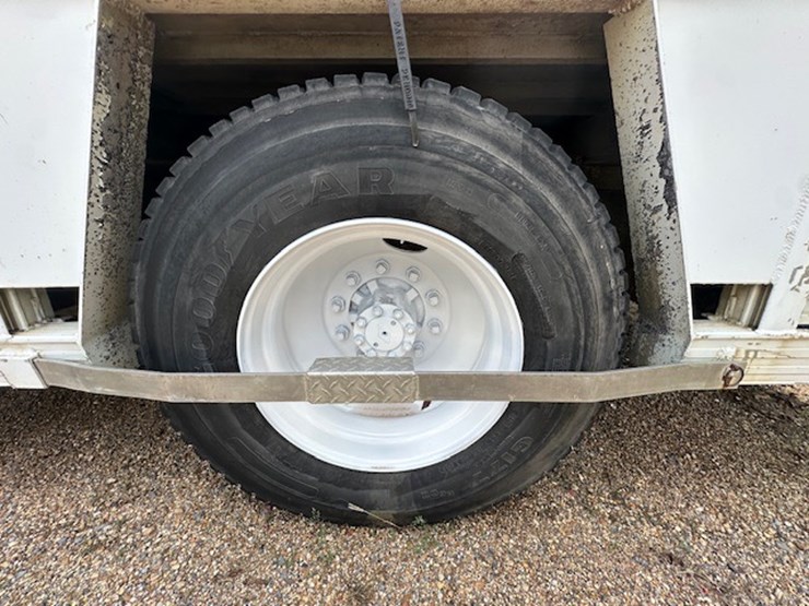 1994-international-4700-image-17