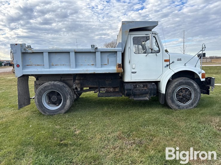 international-4700-image-4