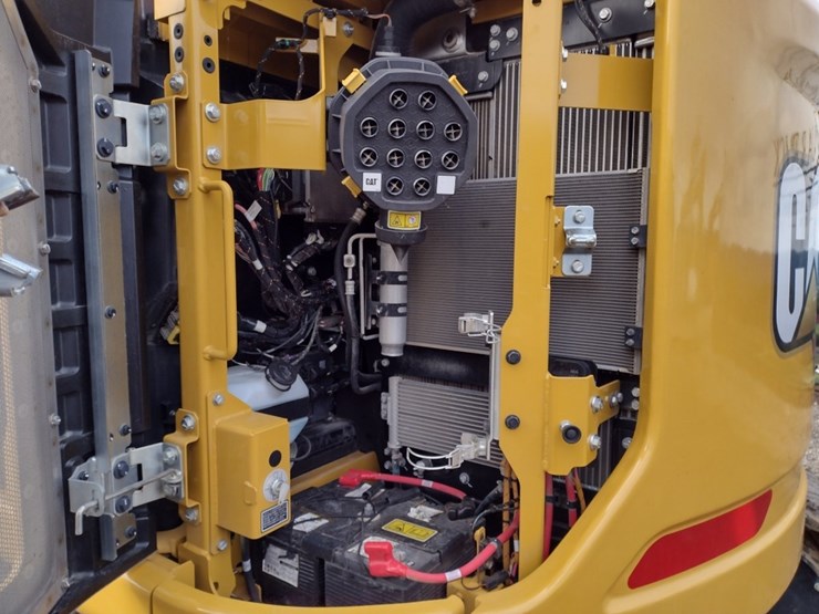 caterpillar-315-gc-image-44