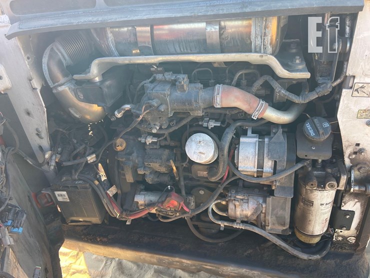 2023-bobcat-t770-image-17