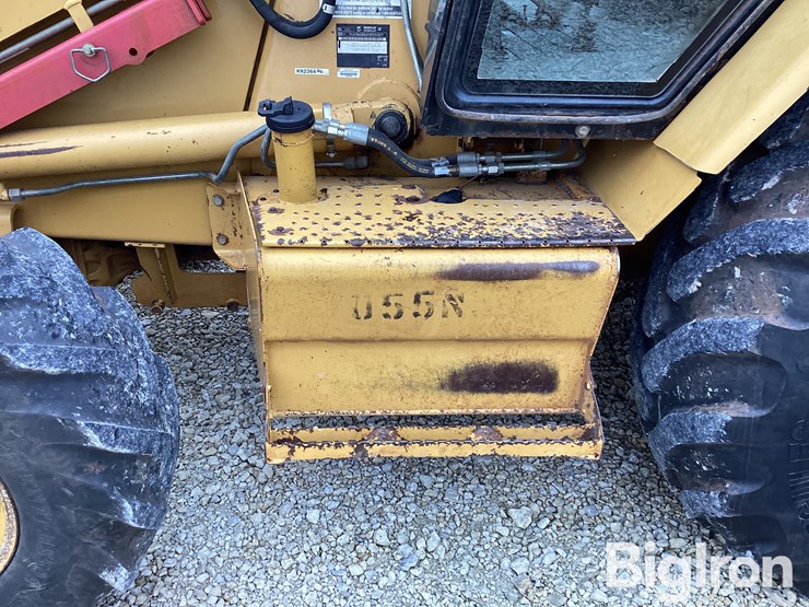 caterpillar-420d-image-10