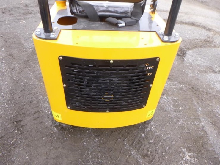 2025-vicsec-vc12-hydraulic-excavator-image-17