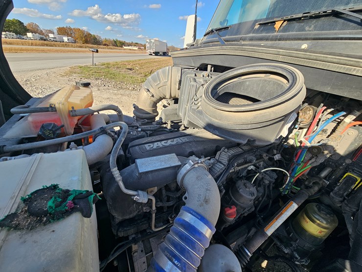 2021-kenworth-t680-image-96