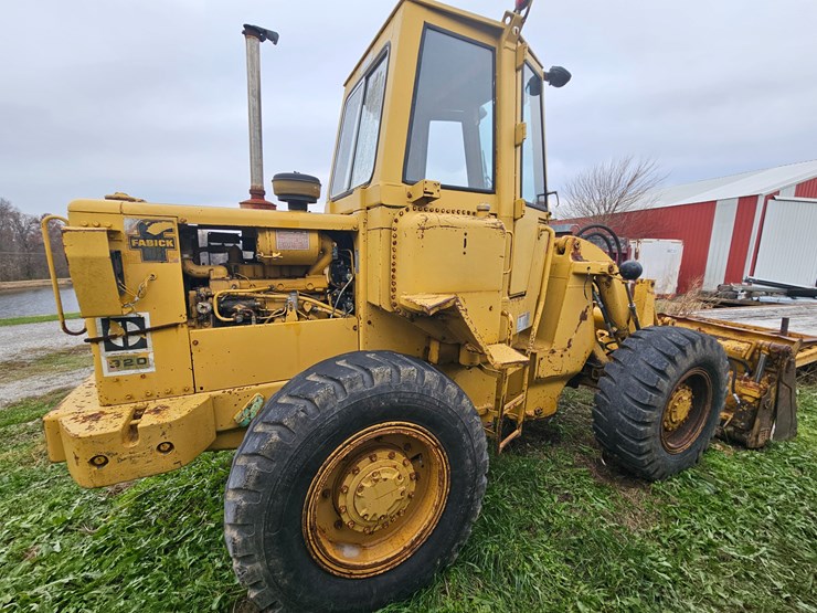 caterpillar-920-image-11