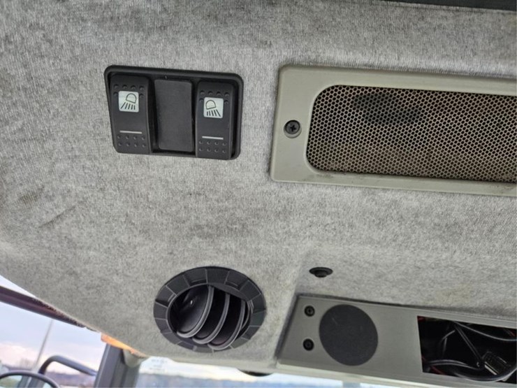 massey-ferguson-4325-image-39