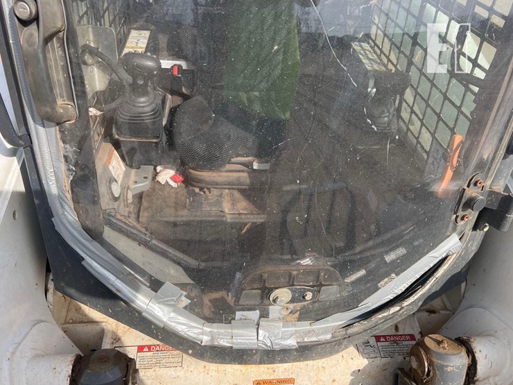 bobcat-t870-image-26