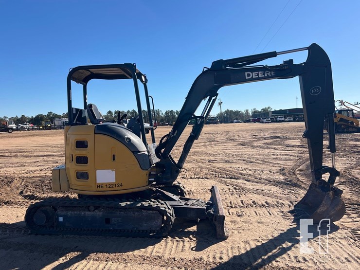 2015-deere-35g-image-5