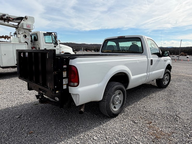2006-ford-f250-xl-image-4