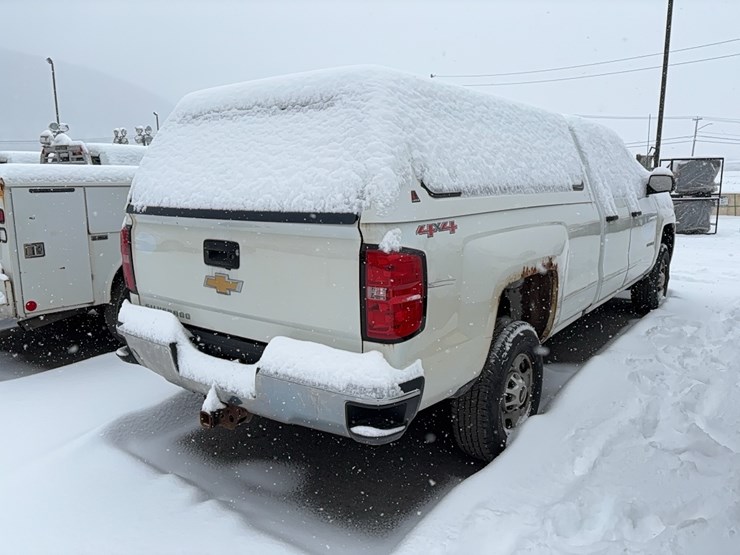 2016-chevrolet-2500hd-image-4