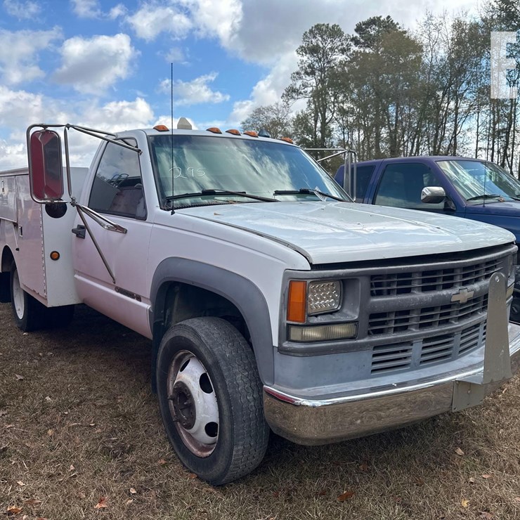 CHEVROLET 3500