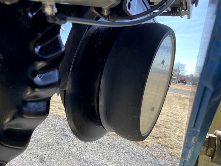 1998-kinze-2600-image-49