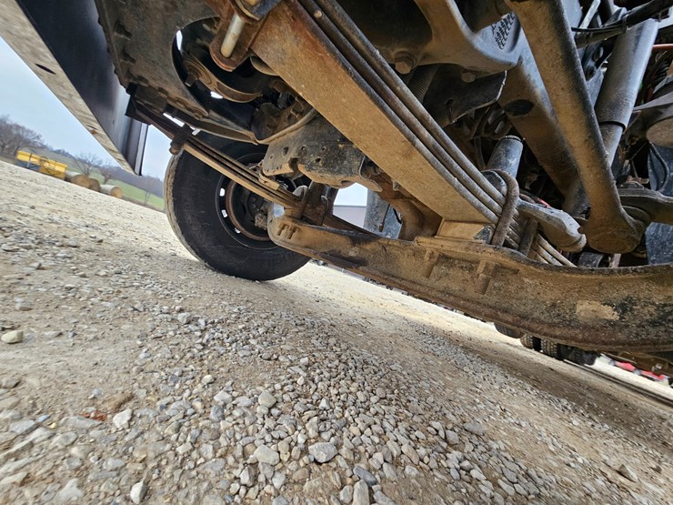 freightliner-122sd-image-59