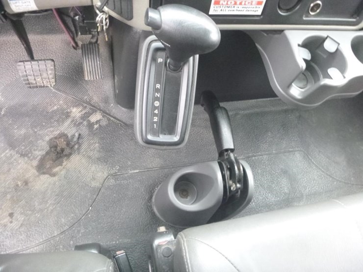 2019-international-durastar-4300-image-13