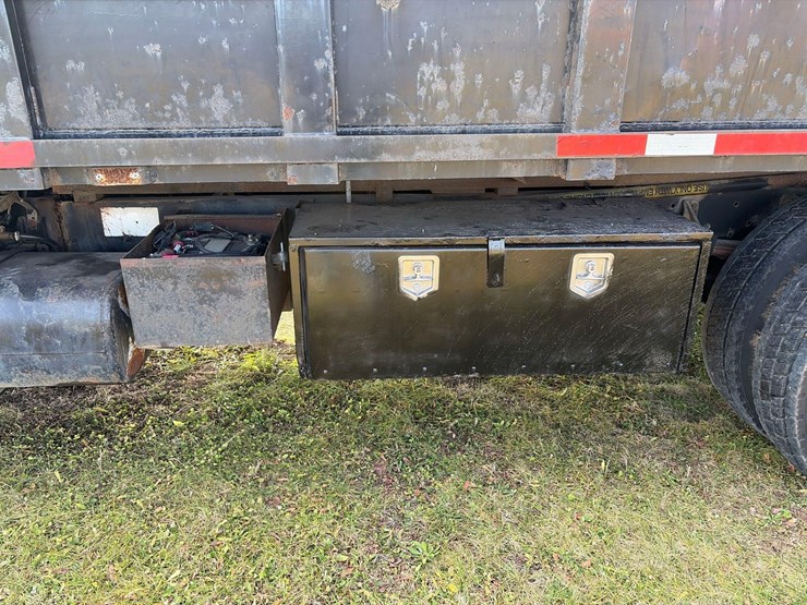 ford-f650-xl-image-6