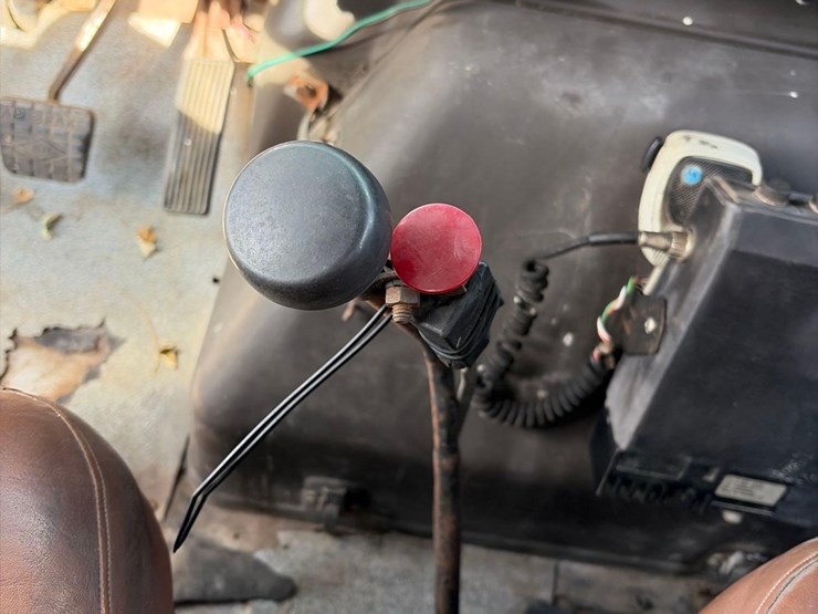 international-s1900-image-18