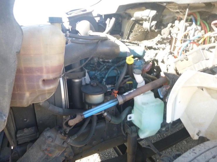 2005-international-durastar-4400-image-20