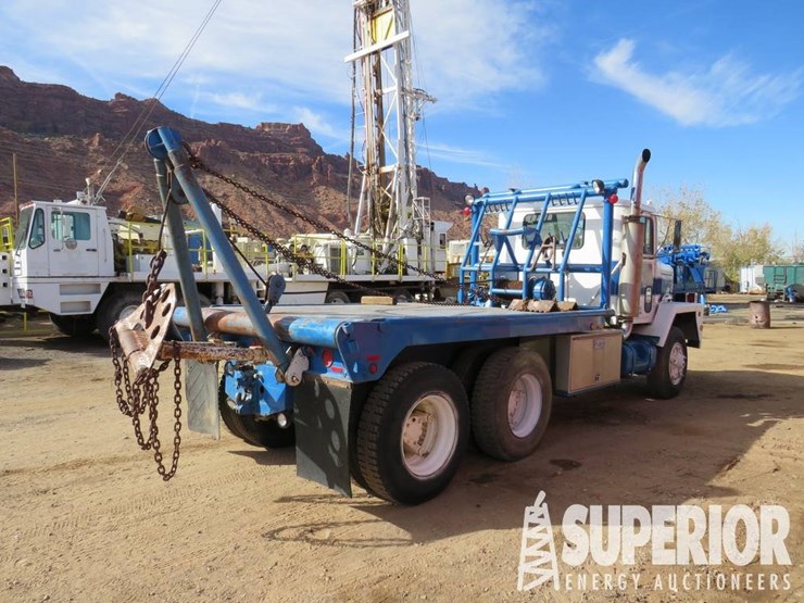 international-paystar-5070-image-4