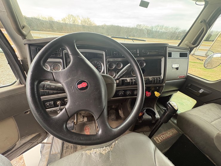 caterpillar-c15-image-18